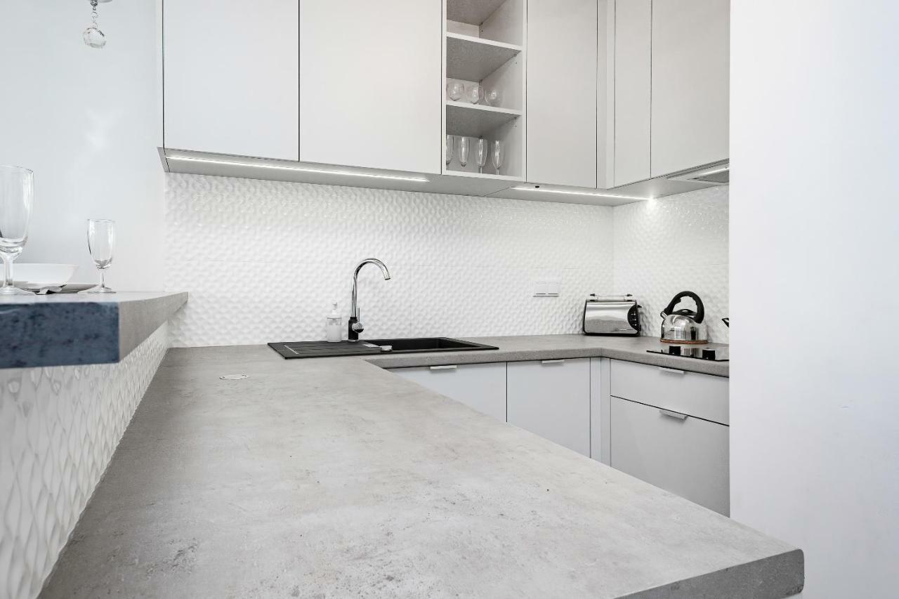 Apartment Moonlight2 By Renters Warsaw Ngoại thất bức ảnh